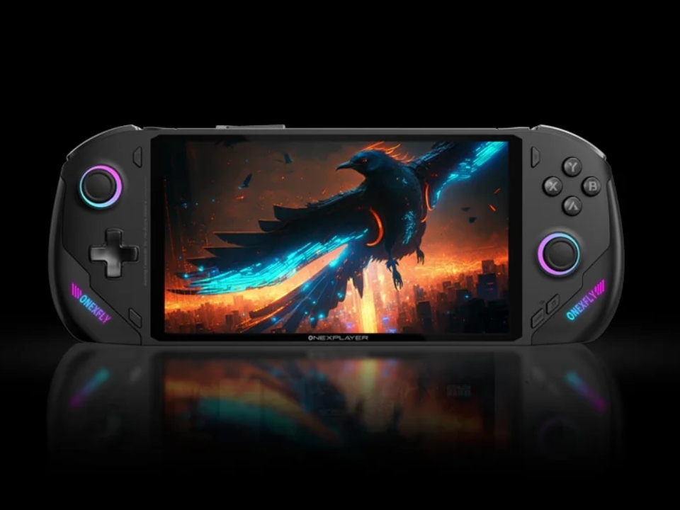 OneXPlayer's PC gaming handheld with Ryzen AI 9 HX 370 APU starts