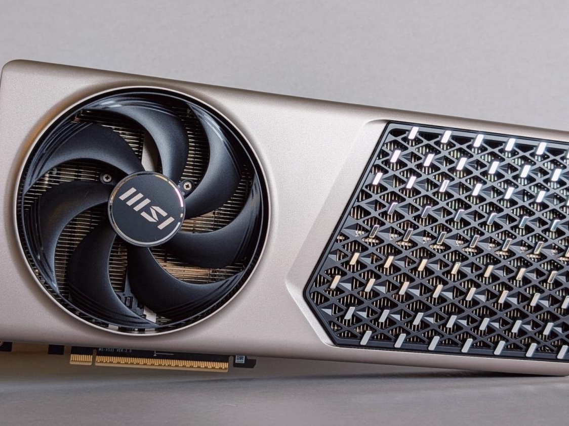 MSI GeForce RTX 5080 EXPERT - a closer look at this unique