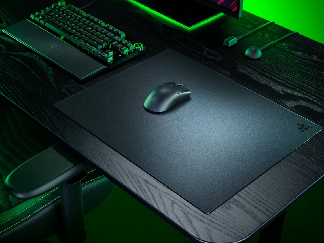 Razer launches the world's thinnest glass gaming mouse mat