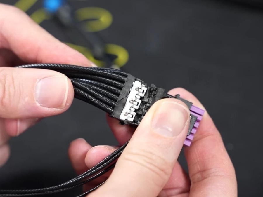 ASUS ROG Equalizer performs worse than standard 12V-2x6 connectors