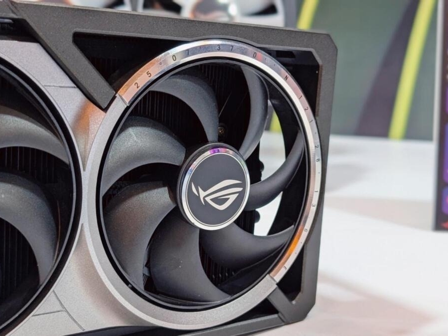 ASUS ROG Astral RTX 5090 reportedly causes discoloration on ASUS