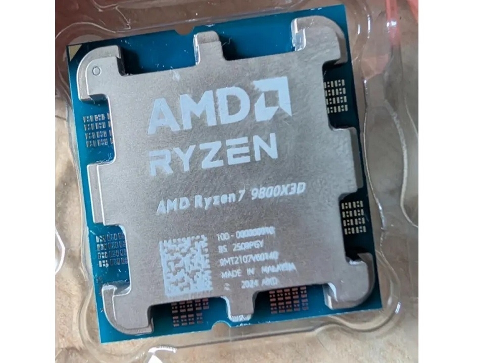 Redditor claims sealed Ryzen 7 9800X3D from Walmart was a fake