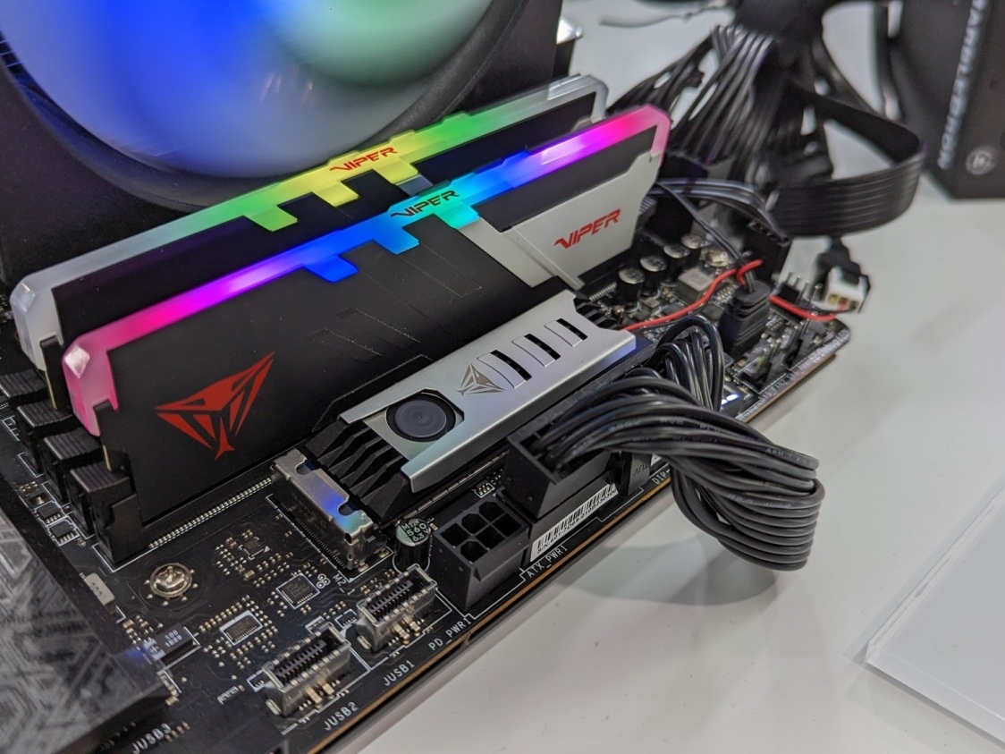 14GB/s PCIe Gen 5 SSDs Debut at Computex With Bulky Coolers