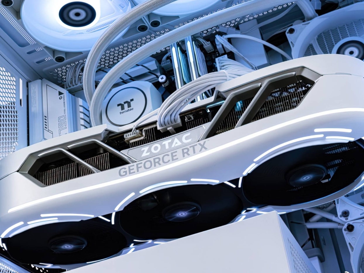 Canon - Yugo Zotac's new flagship GeForce RTX 4090 PGF OC GPU is huge