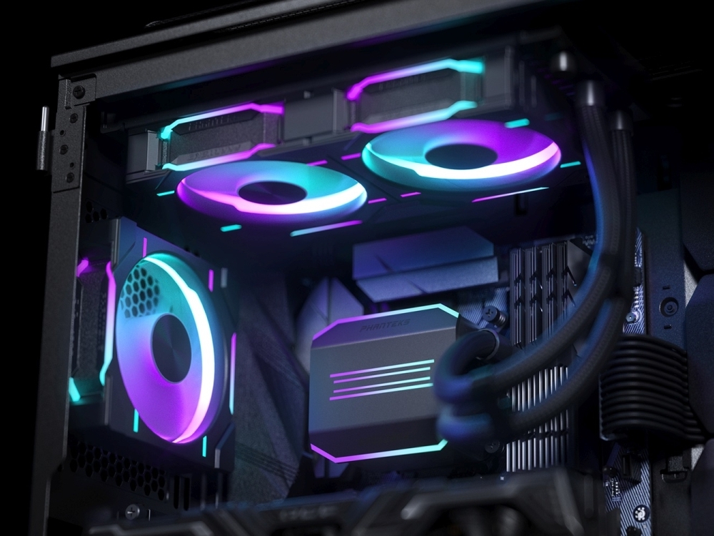 [希少] Phanteks GLACIER ONE 240 T30 Phanteks introduces stylish new Glacier One D30 240 and 360