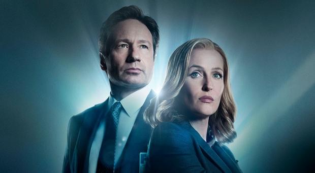 Fox juggling 'X-Files' cast schedules for another season | TweakTown.com