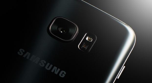 Samsung Pearl Black S7 edge comes with more storage | TweakTown.com Samsung Pearl Black S7 edge comes with more storage | TweakTown.com