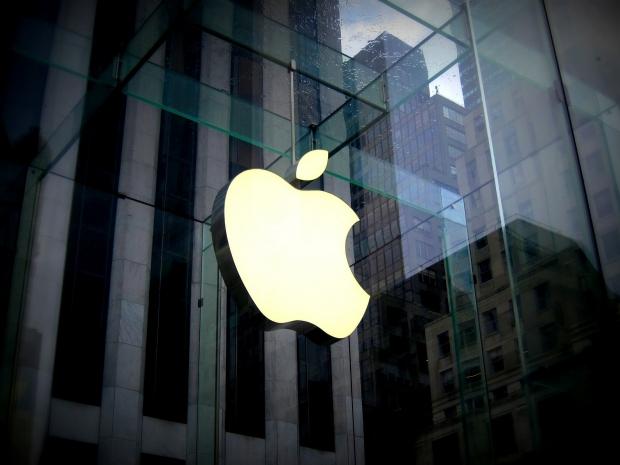 Next iPhone might not be that spectacular after all... | TweakTown.com