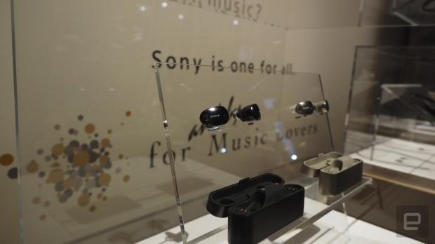 Sony follows Apple with its new wireless earphones 10