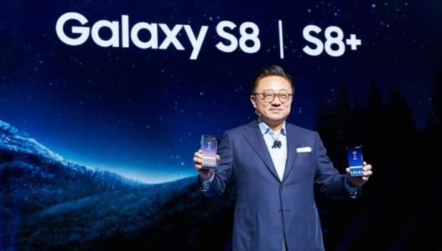 Samsung doubles Galaxy S8 supply, expects record sales | TweakTown.com