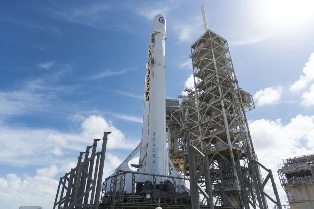 Check out SpaceX's latest launch photos and footage 02