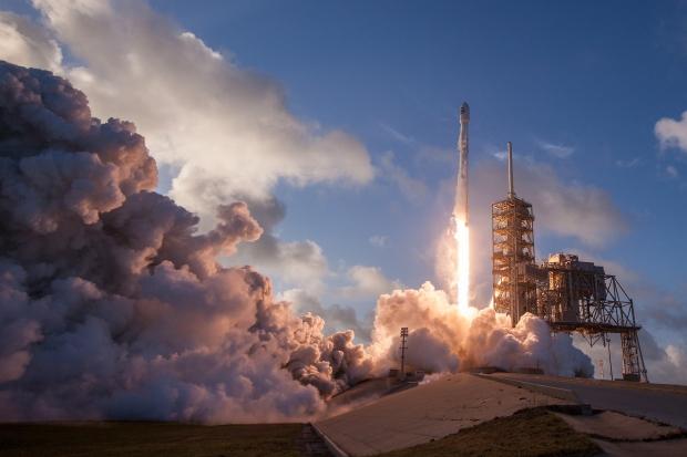 Check out SpaceX's latest launch photos and footage 04