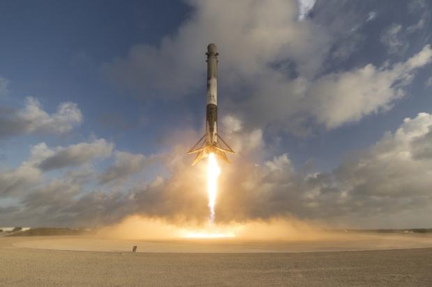 Check out SpaceX's latest launch photos and footage 08