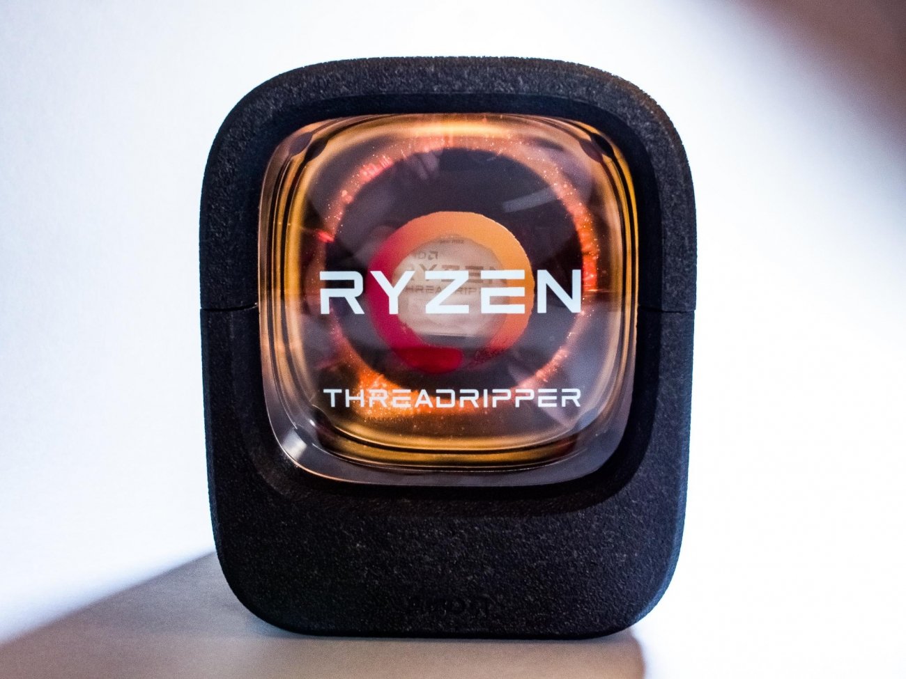 AMD Ryzen ThreadRipper features nextgen packaging