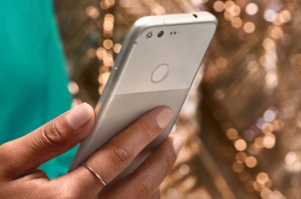 Google Pixel and Pixel XL discounted up to $200 | TweakTown.com