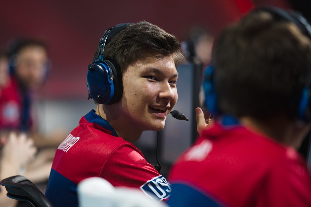 Open enlarged image 17-year-old Overwatch pro needs Mom to sign $150K deal | TweakTown.com