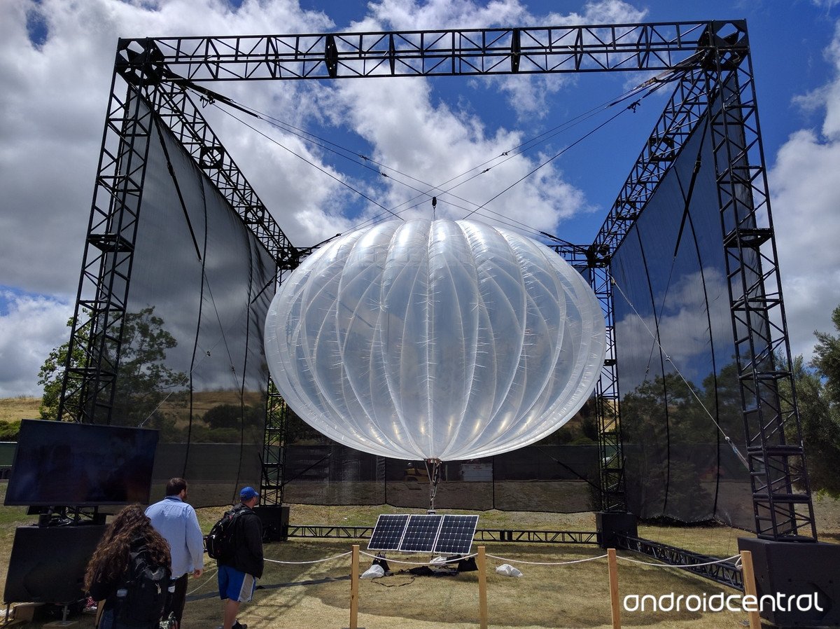 30 Project Loon internet balloons headed for Puerto Rico