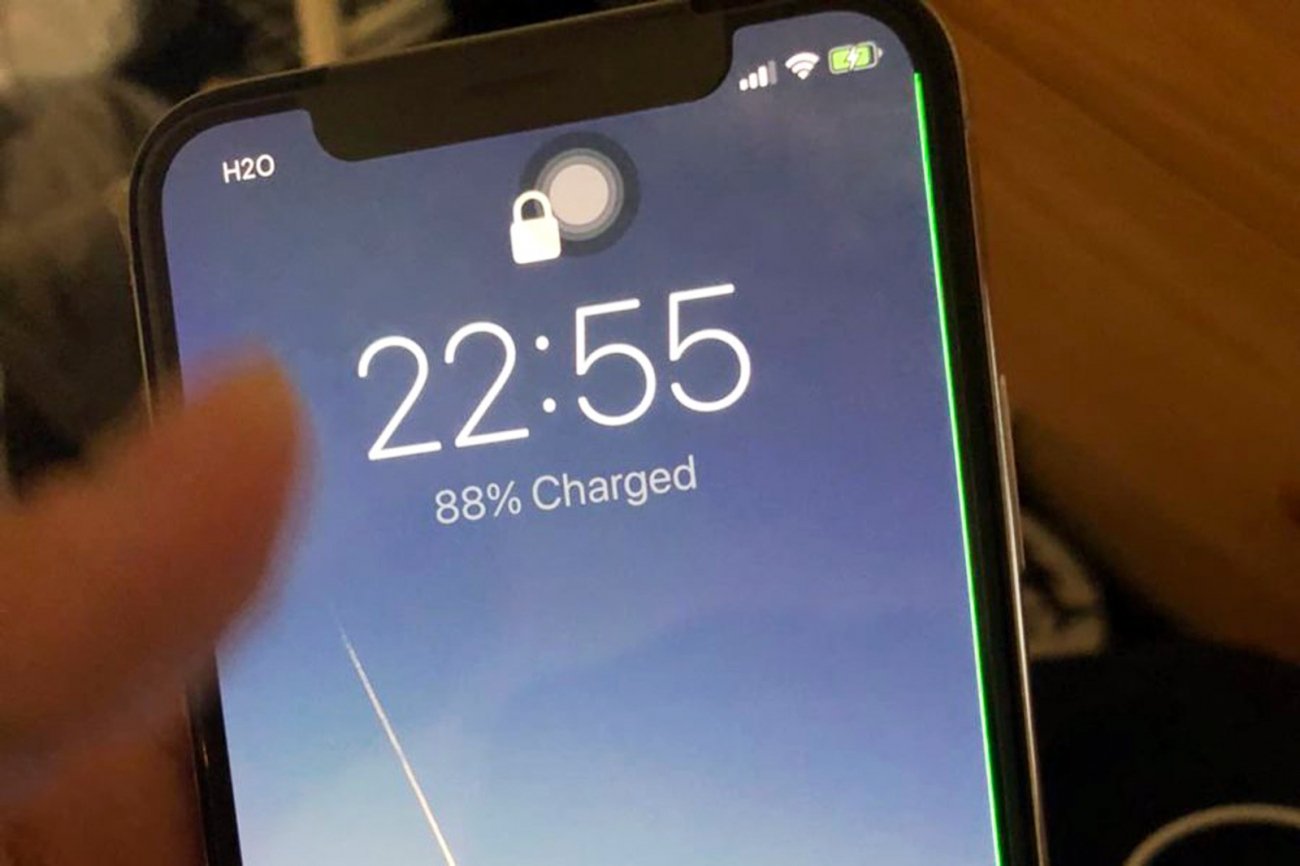 Some iPhone X displays have 'nasty green line' problems