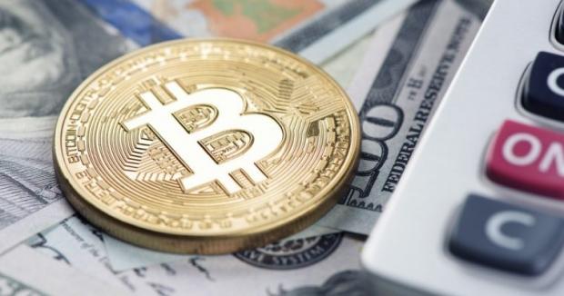 Open enlarged image Bitcoin has best month of 2018 so far, sits at over $9000