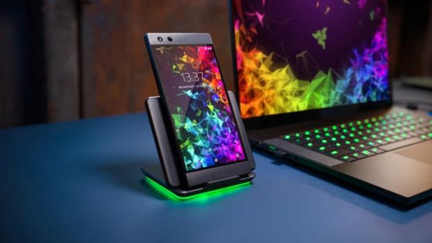 Razer Phone 2 announced: next-gen gaming phone costs $799 | TweakTown.com