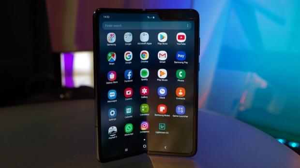 Samsung delays Galaxy Fold, new release date not announced | TweakTown.com