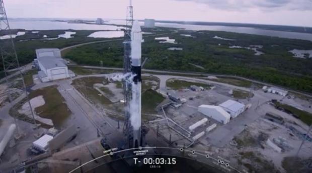 SpaceX ISS cargo mission delayed by 24hrs from bad weather