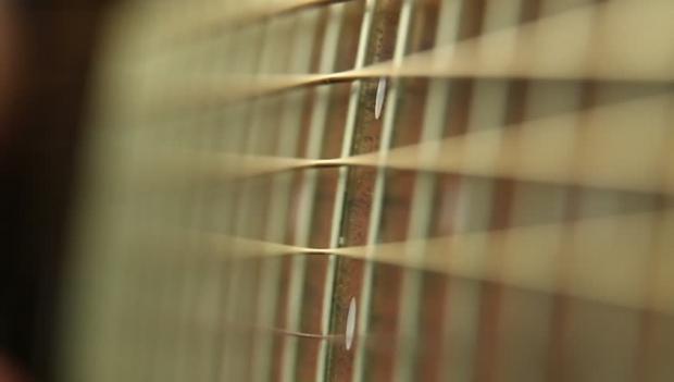 This 100 000 times thinner guitar string nano string plays by itself