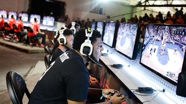 CBS order eSports comedy pilot set in the world of eSports teams | TweakTown.com