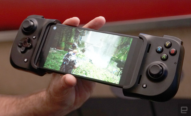 Razer's new 'Kishi' is a game changer for competitive mobile gamers | TweakTown.com