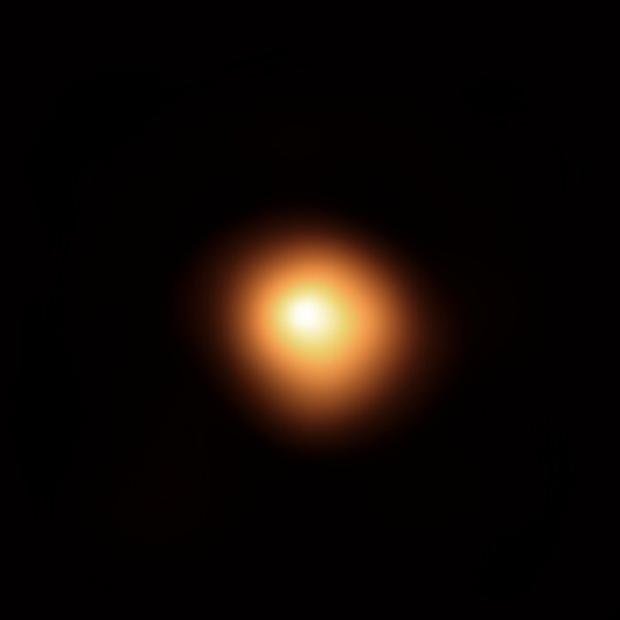 Betelgeuse is definitely still dimming, and these pictures confirm it