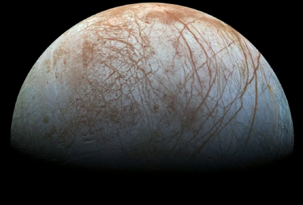 Open enlarged image Scientist claims there is life outside of Earth, and here's where
