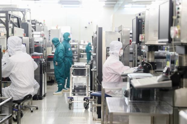 Chinese equivalent of TSMC in Wuhan, HSMC, is a mess and here's why