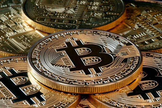 Bitcoin's new all-time high close to $30,000: could tip over by 2021