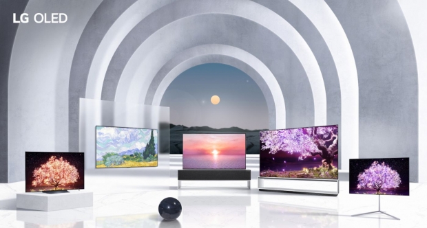 LG's new 83-inch 4K 120Hz OLED TV allows for IMAX-style gaming 12