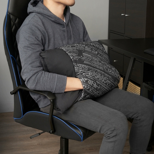 Here's our first look at the IKEA + ASUS ROG gaming desk, and more 11