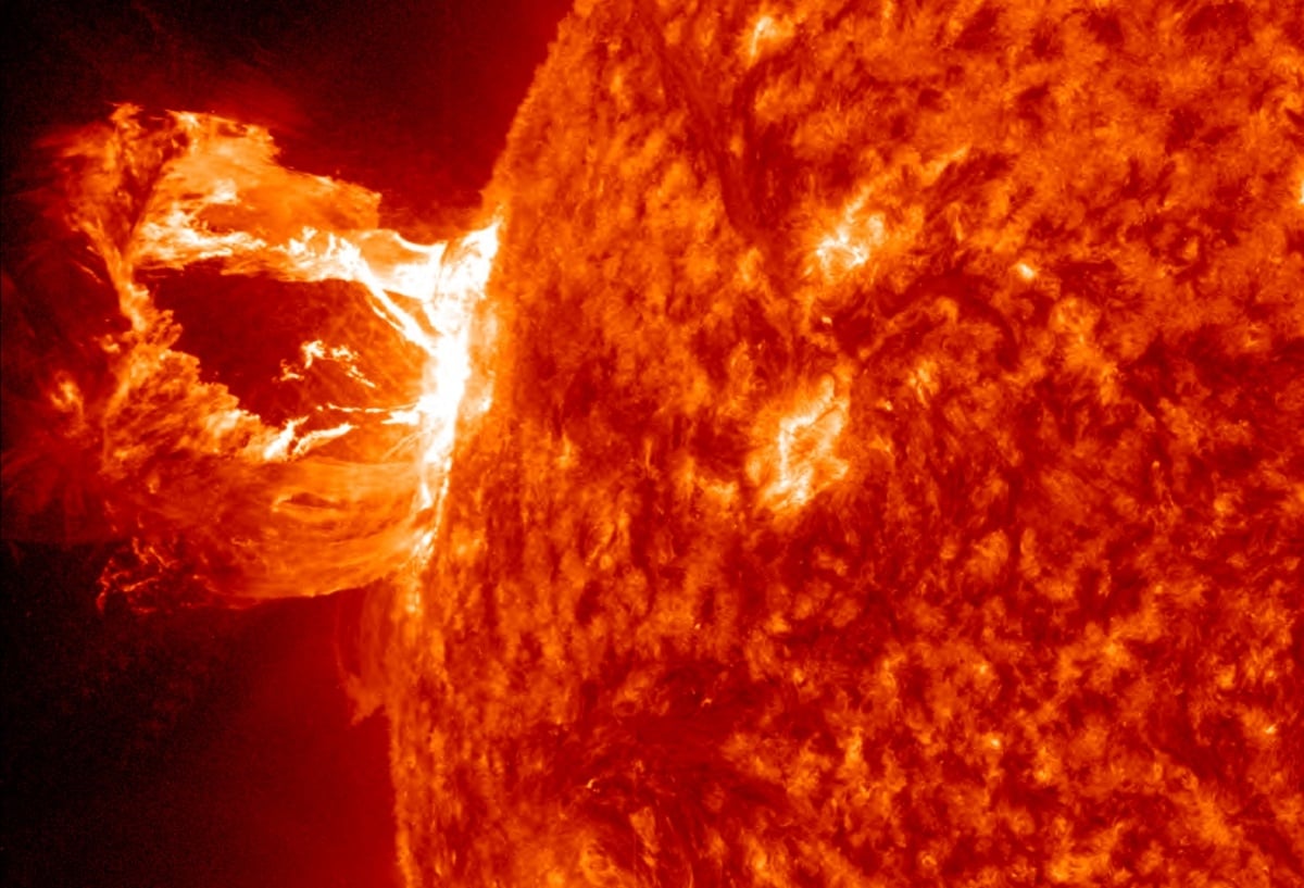Earth under solar storm warning, vital technology at risk of failure - Vimarsana News