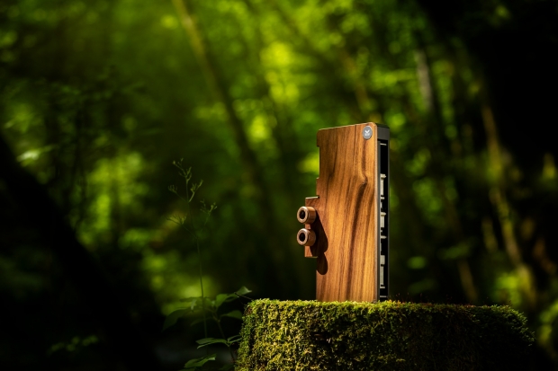 EK's new wooden-themed RTX 3090, RTX 3080 waterblocks gives me a woody 02