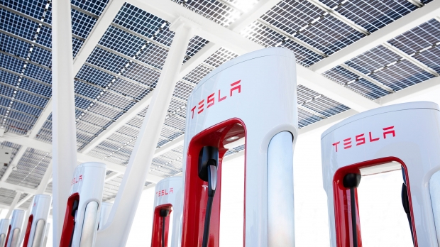 Open enlarged image Tesla opens longest Supercharger route, spans east to west in China