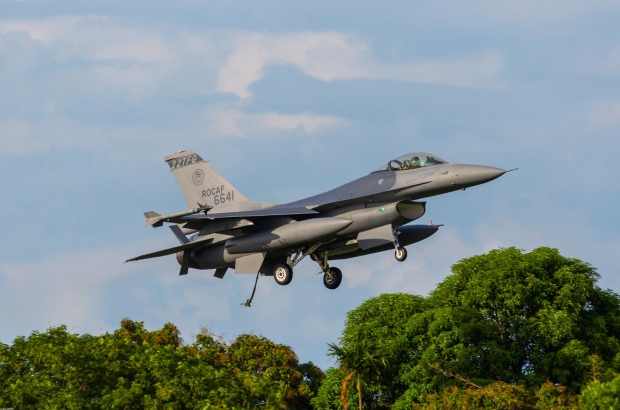 Taiwan splashes $1.4 billion on warplanes to stop WW3 with China 05