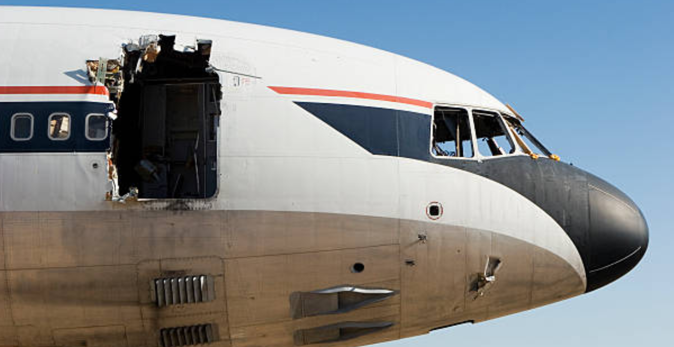 Here s What Would Happen If You Opened An Airplane Door Mid flight