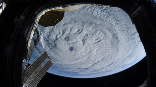 Terrifying hurricane photographed by astronauts aboard the ISS