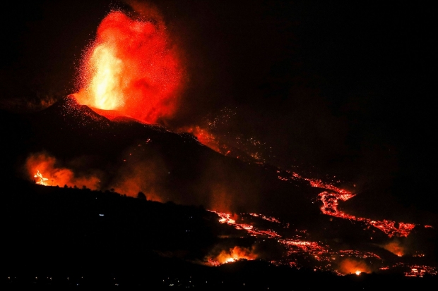 Giant rivers of lava caught on video oozing down street after eruption