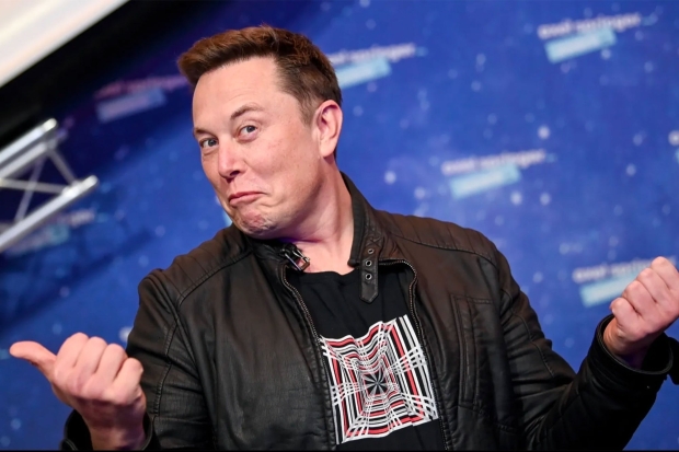 Elon Musk flies past Jeff Bezos, once again world's richest man by far