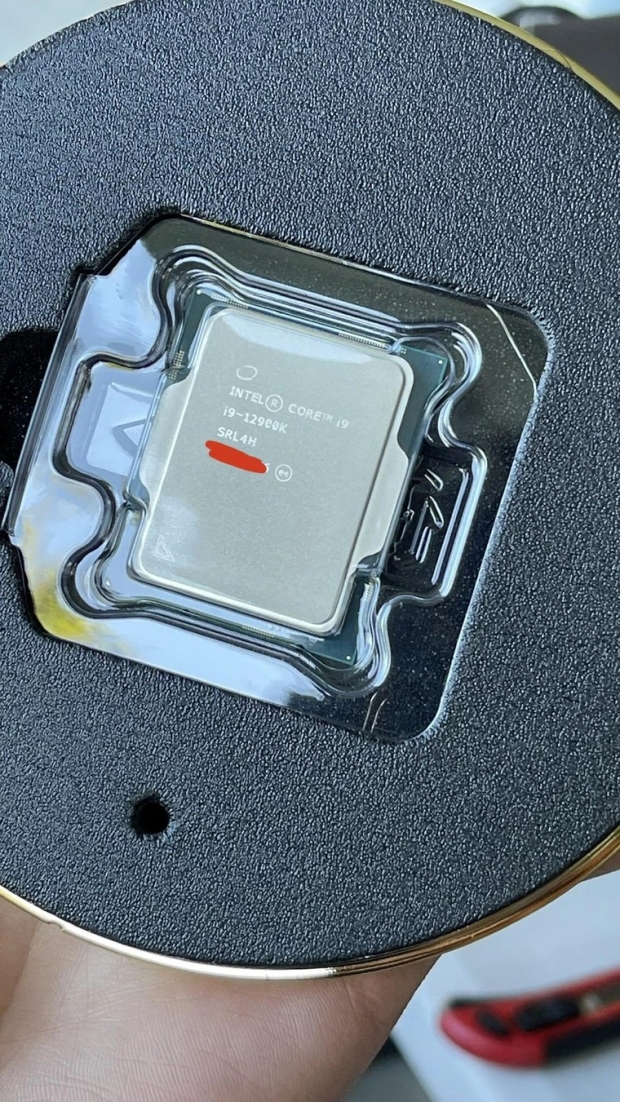 Gamer orders Intel's new Core i9-12900K, gets it 2 weeks before launch 04