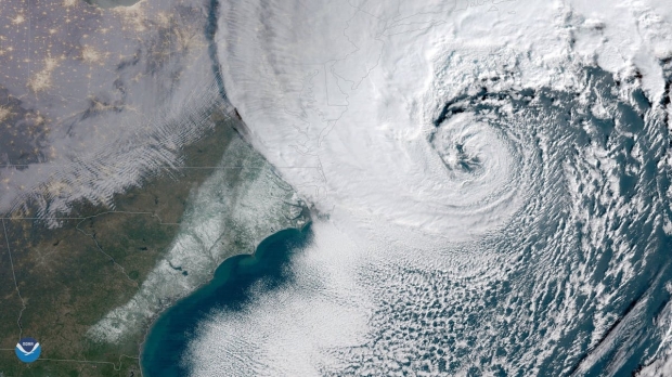 Open enlarged image Officials warn monster 'bomb cyclone' is incoming, arrival date found
