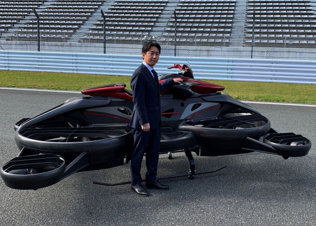 Japanese hoverbike: 40 minutes fly time on single charge, costs $680K 03