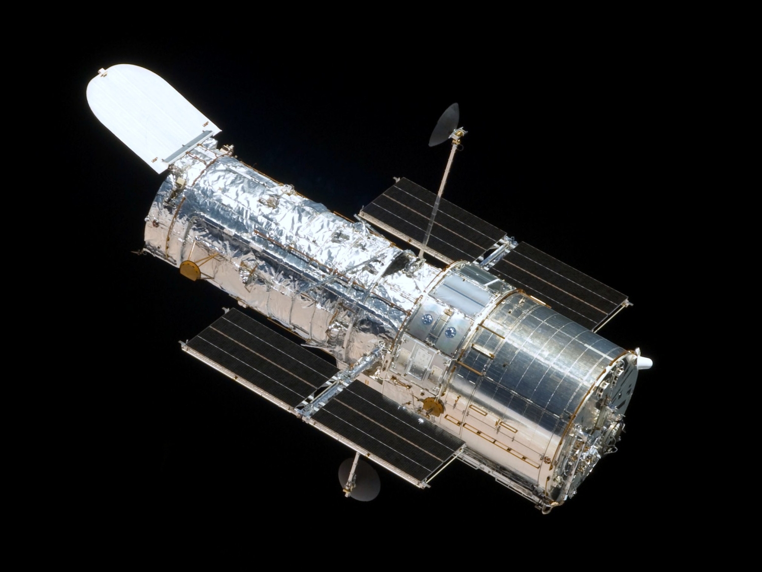 Hubble operations contract extended by NASA, provides status update