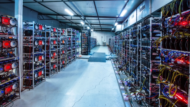 83498_01_you-would-cream-your-pants-at-this-huge-gpu-crypto-mining-factory.jpg