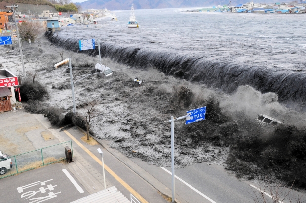 Open enlarged image Tsunamis can now be detected ahead of time by their magnetic fields