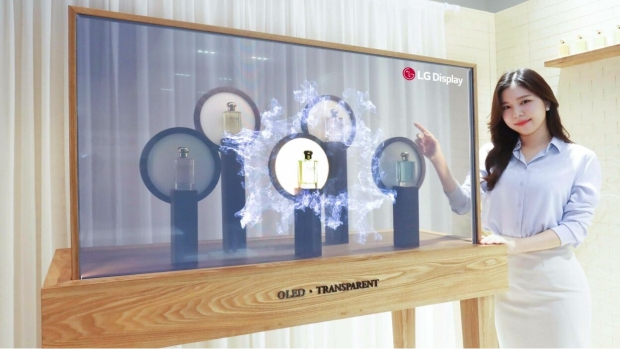 LG provoca novo OLED de 'prateleira' transparente: pronto para as futuras lojas 13 |  TweakTown.com